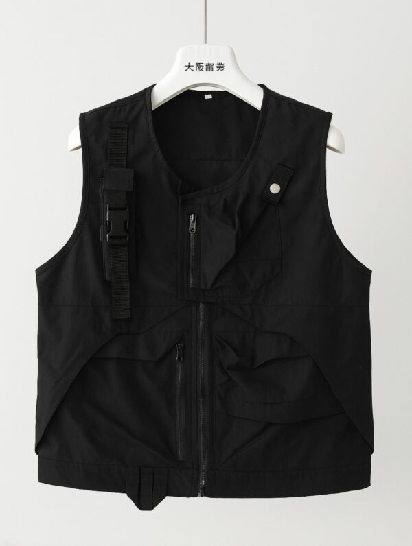 sleeveless jacket